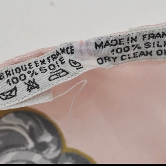 HERMES Carre 90 Scarf "LES CLES" Silk Pink - Picture 10 of 13